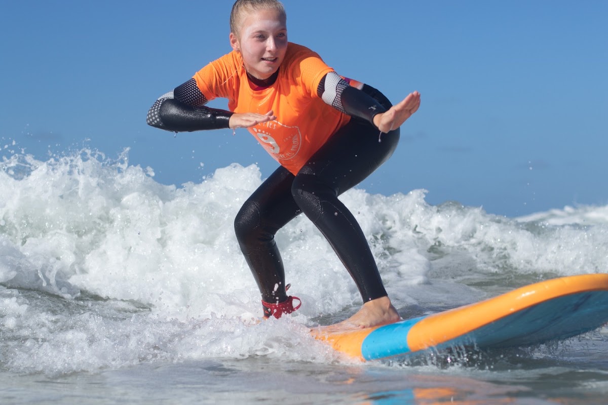 9 Pies Escuela de Surf Tarifa surf camp