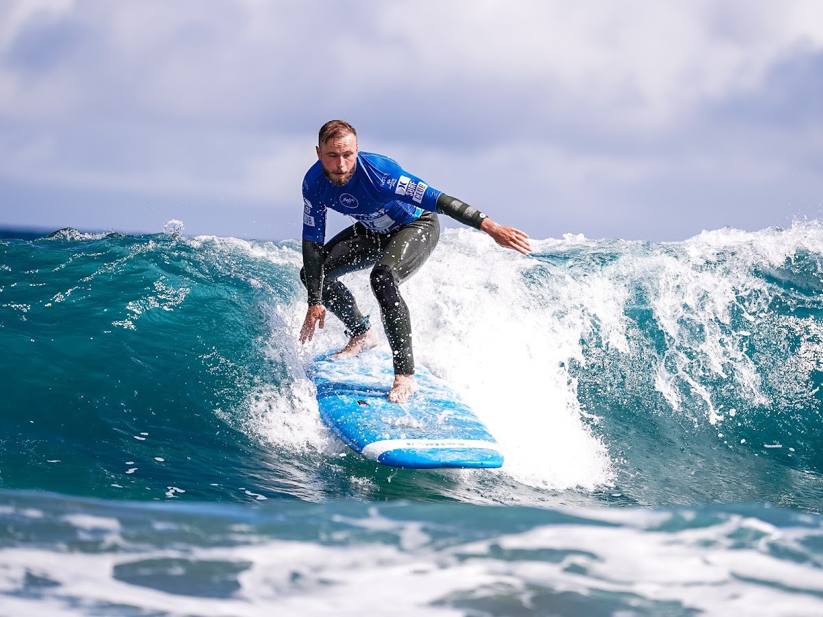 MOJOSURF Gran Canaria surf camp