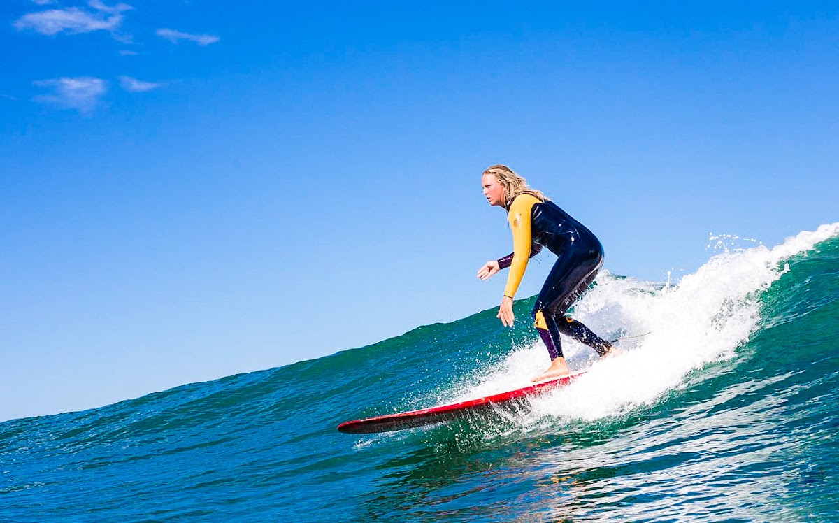 Tiny Whale Surf Lodge - Surf Camp in Portugal