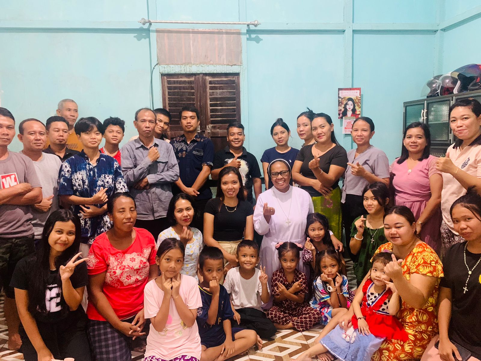 Kunjungan Hari Kedua, Suster OSA Pimpin Doa Rosario Bersama Umat di Kring - Foto 5