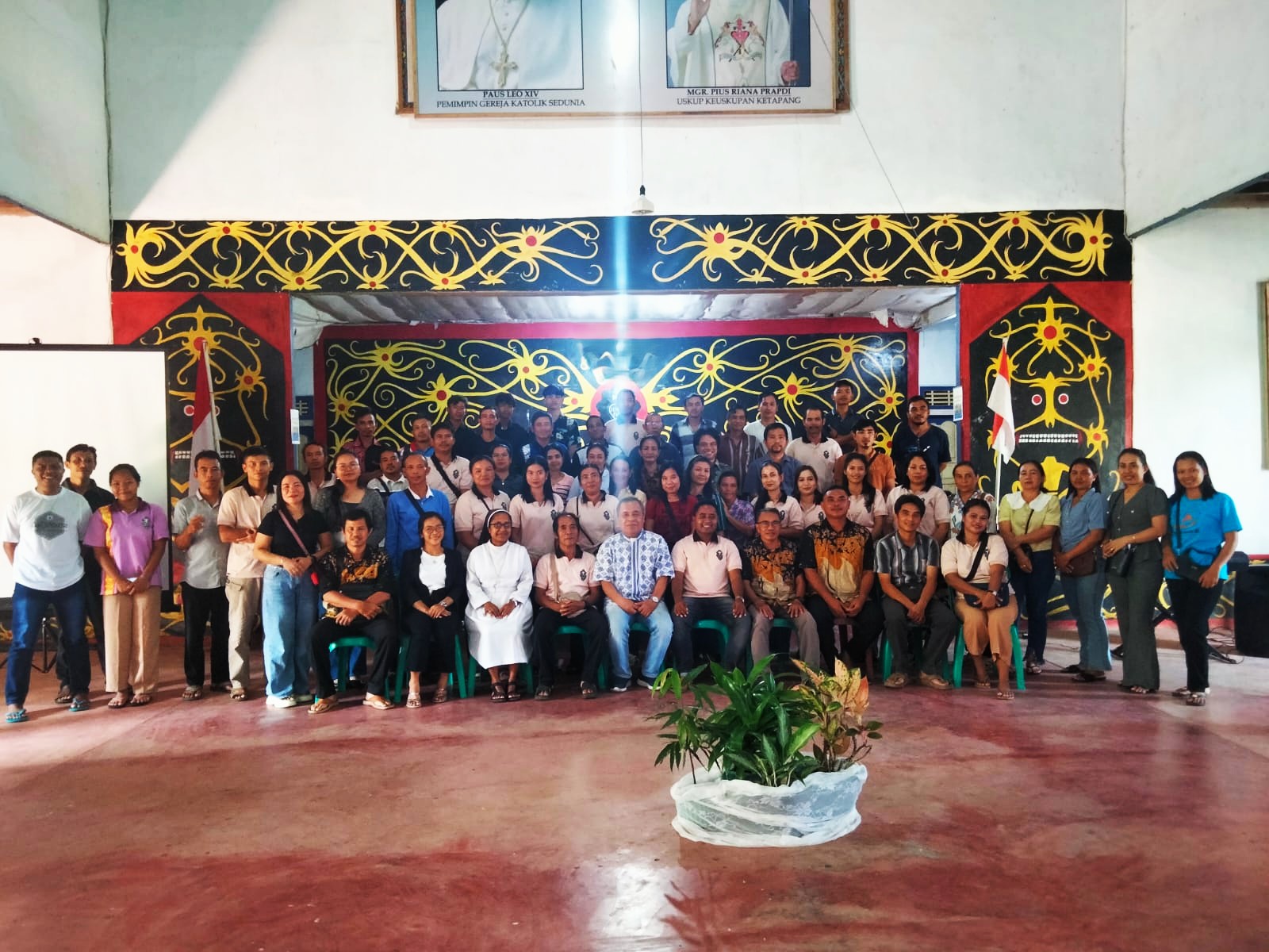 Romo Vikjen Sutadi Dampingi Rapat Pleno Paroki Menyumbung - Foto 2