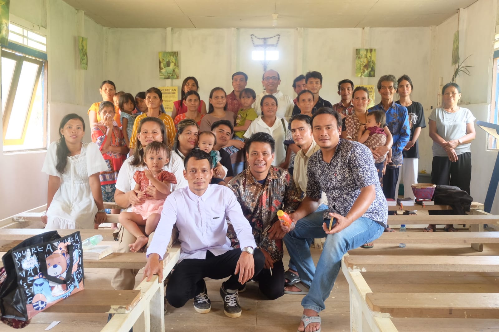 Rangkaian Trihari Suci dan Paskah 2025 Berlangsung Khidmat di Menyumbung - Foto 6
