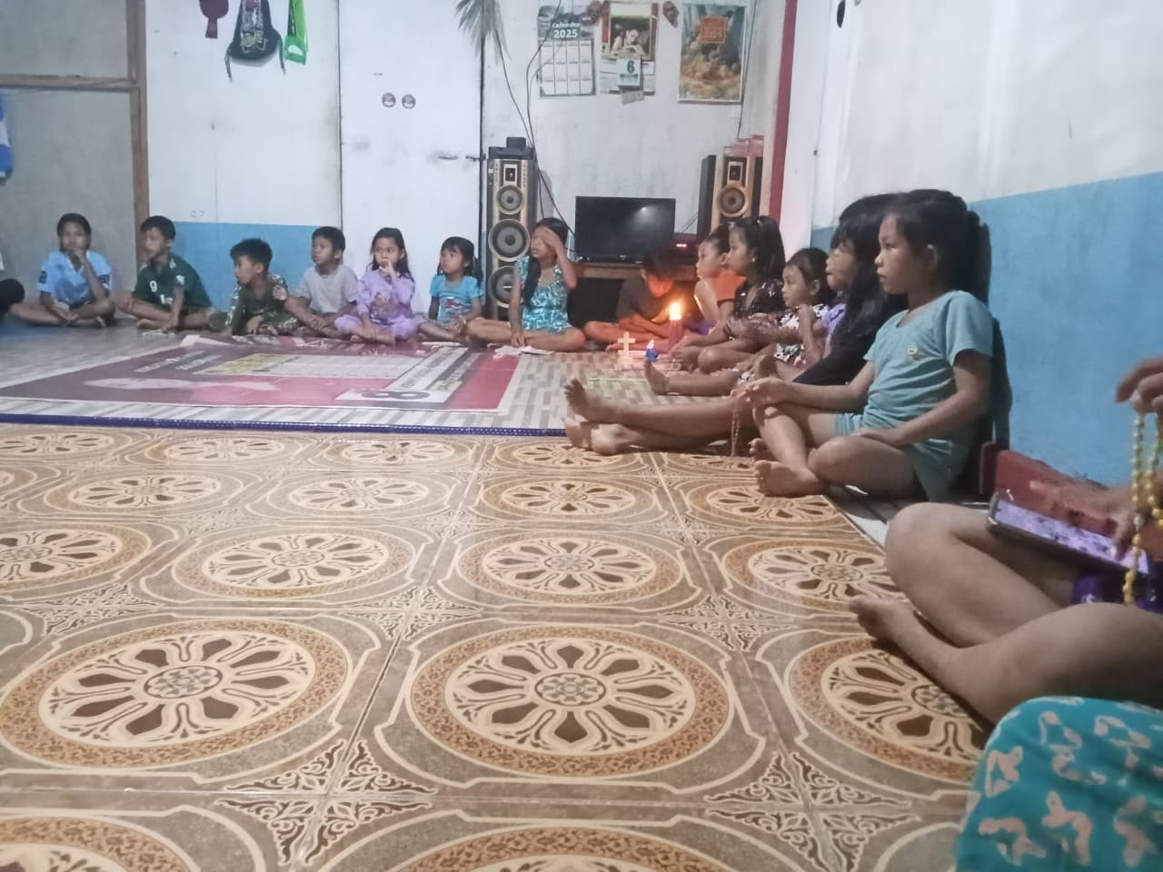 Rosario Bersama Warnai Kehidupan Iman di Berbagai Kring Paroki - Foto 10
