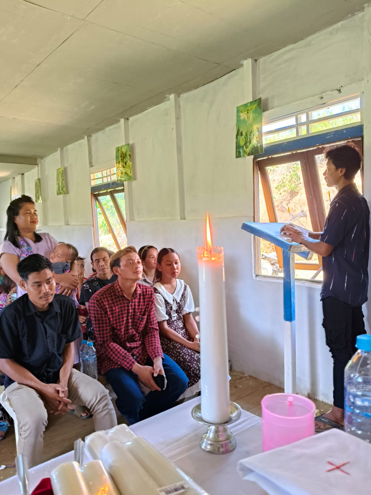 Pelayanan Pastoral dan Pertemuan Umat di Stasi Santo Vinsensius Maria Strambi Riam Perupuk - Foto 3