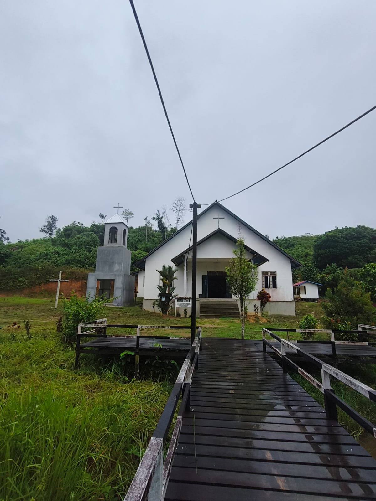 Pelayanan Pastoral di Stasi Santo Mikhael Kenabung: 9 Pasang Perkawinan dan 3 Baptisan Baru - Foto 6