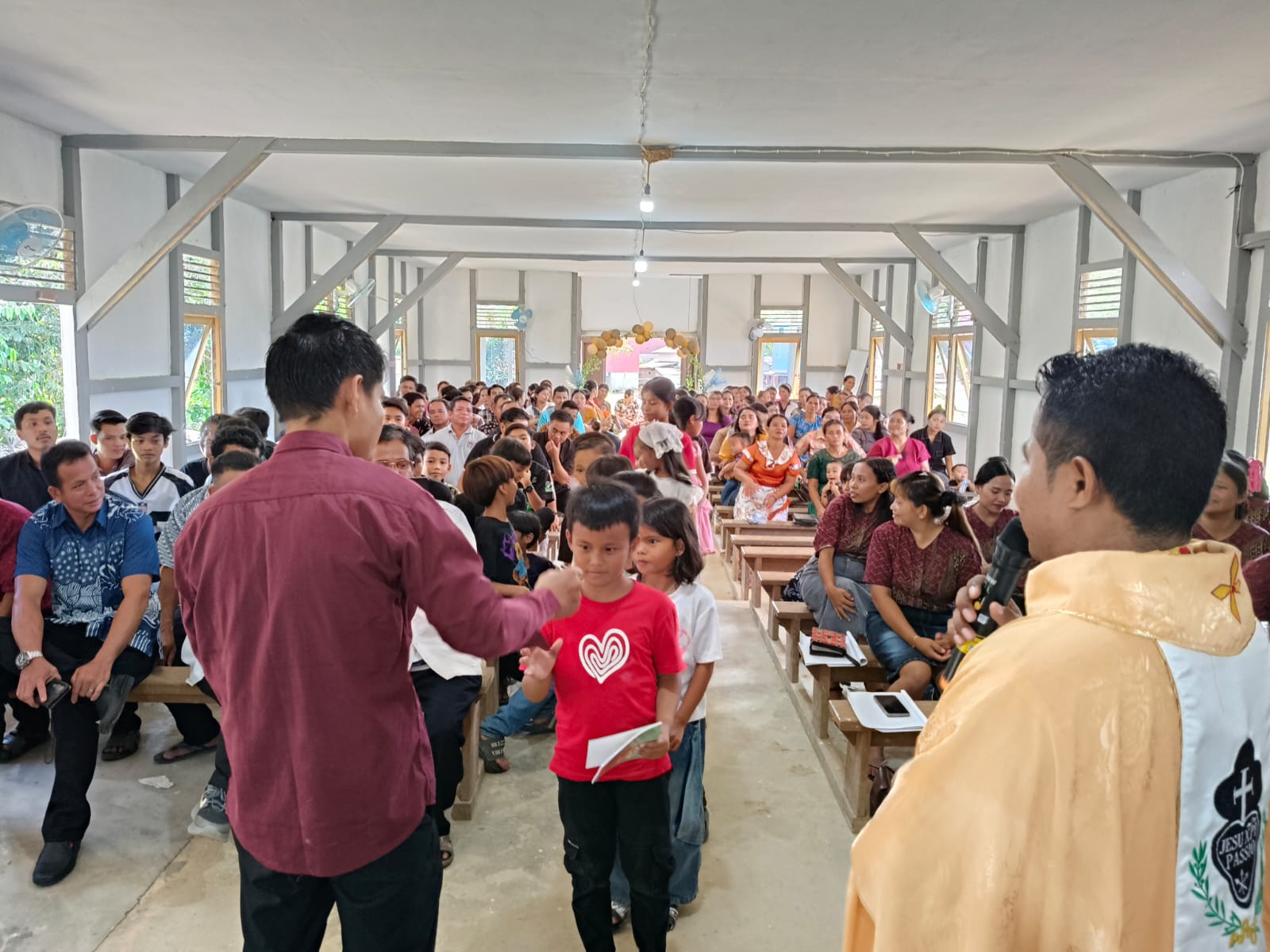 Pelayanan Pastoral Umat di Stasi Tanjung Bunut - Foto 7