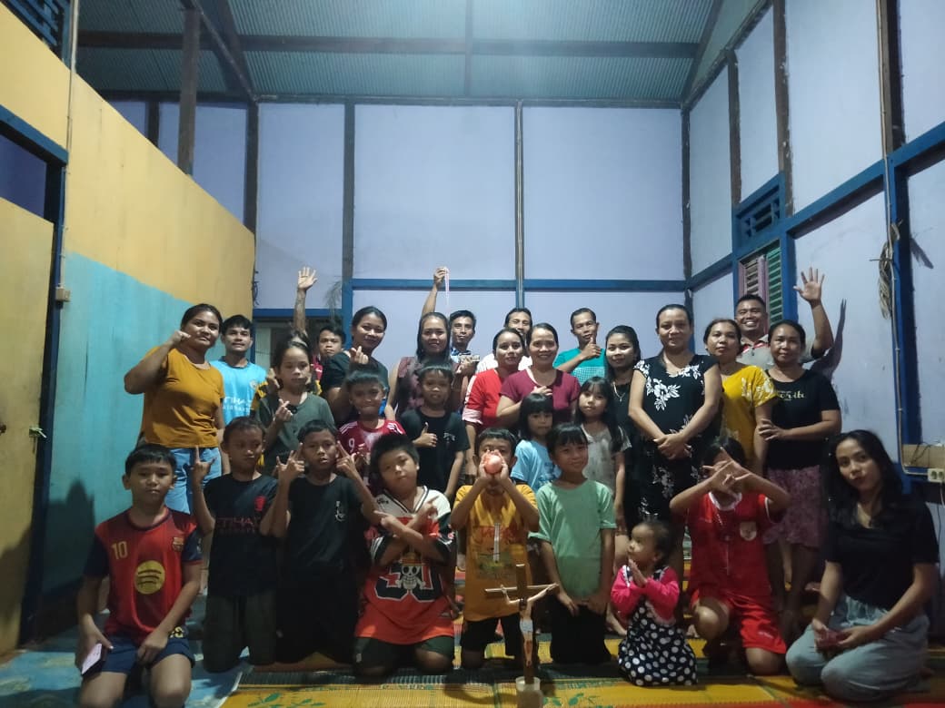 Doa Rosario Bersama di Kring 2 Stasi Sengkuang, Kring Santo Yosef, dan Kring Santa Monika - Foto 4