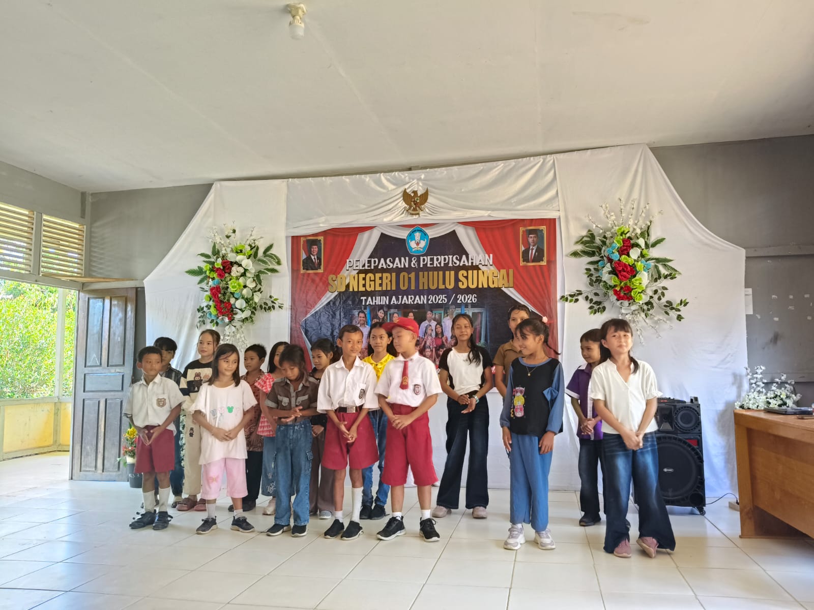 Gereja dan Dunia Pendidikan Bersinergi dalam Pelepasan Siswa Kelas VI SDN 01 Hulu Sungai - Foto 5