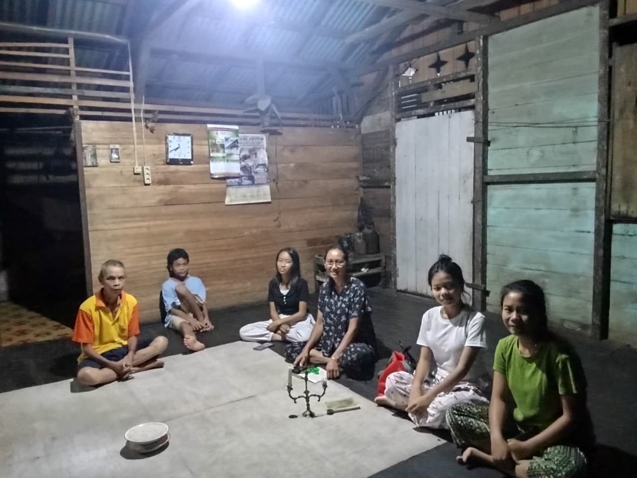 Doa Rosario Malam Terakhir di Kring 2/2 St. Gabriel dari Bunda Berdukacita - Foto 3