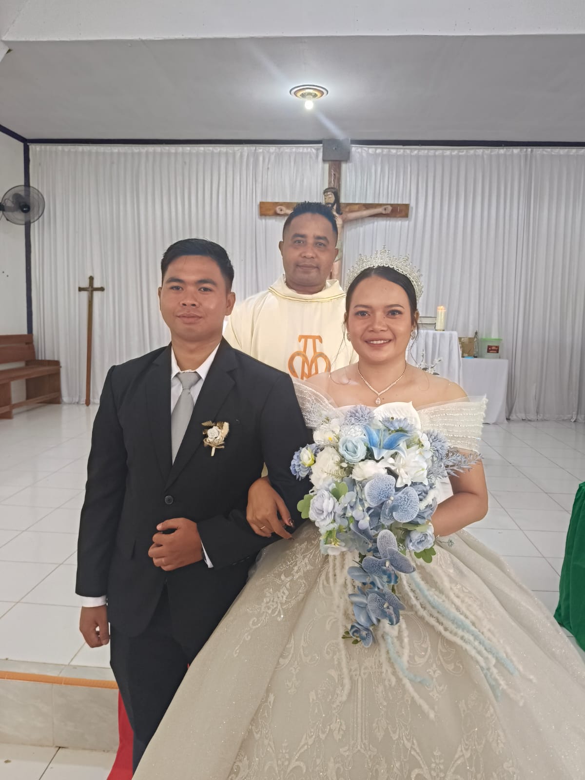 Perjalanan Pelayanan Pastoral ke Stasi Kenyabur: Baptis, Komuni Pertama, dan Pemberkatan Nikah - Foto 3