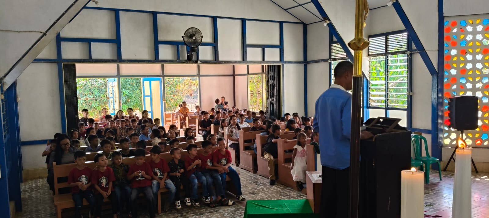 Misa Syukur Pembukaan Tahun Ajaran Baru 2026/2027 di Pusat Paroki Salib Suci Menyumbung - Foto 3