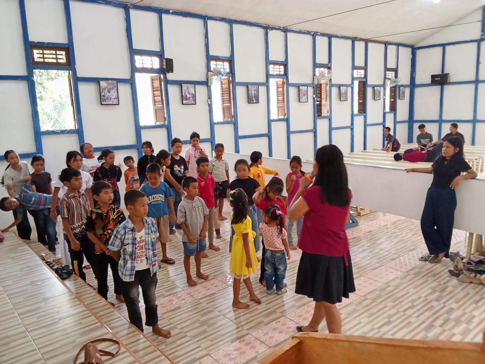Sekolah Minggu Stasi Sengkuang Paroki Salib Suci Menyumbung - Foto 3