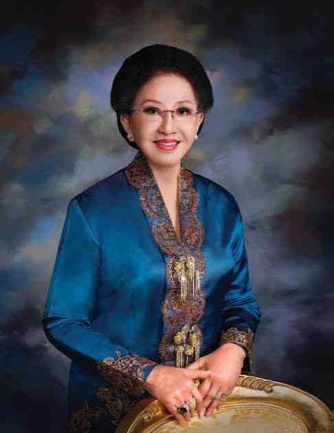 Mooryati Soedibyo dinobatkan sebagai peraih penghargaan “Tokoh Peduli Museum” dalam ajang Indonesia Museum Awards 2023
