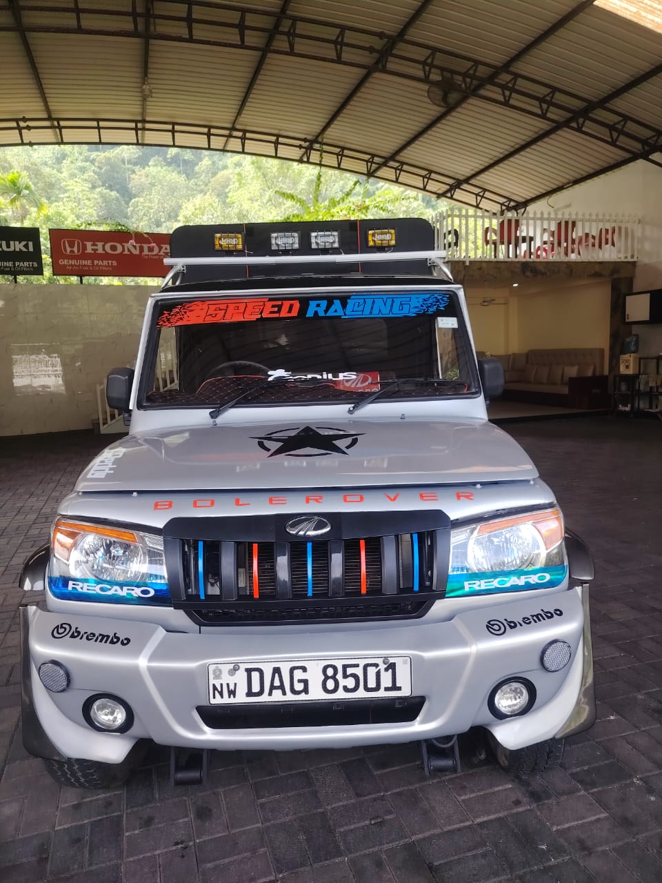 Mahindra Bolero