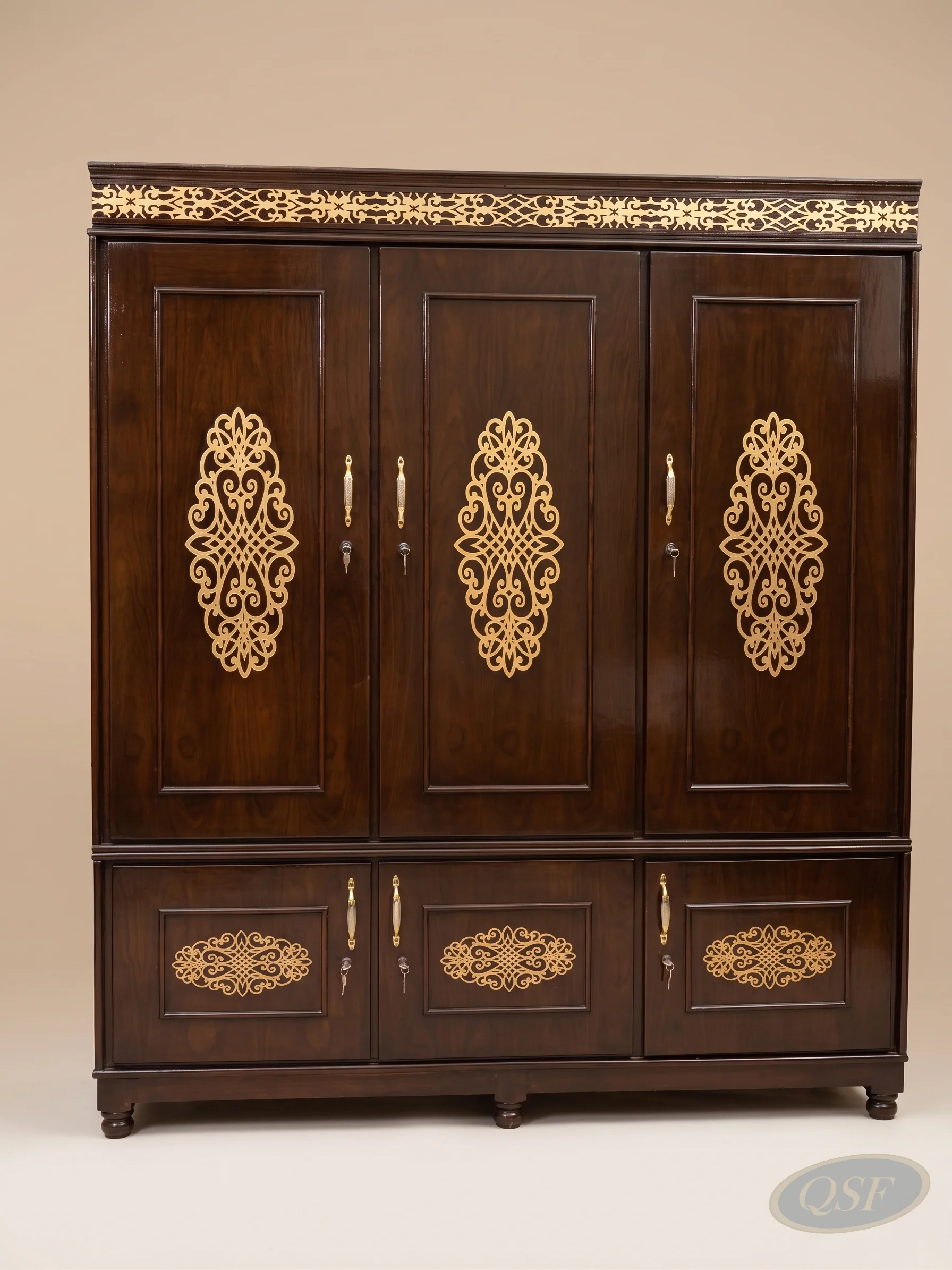 Luxurious Mahogany Almirah