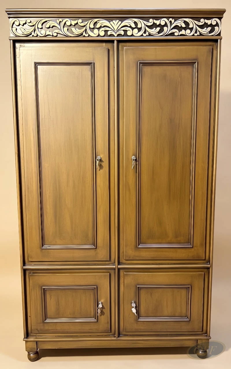Splendid Mahogany Almirah