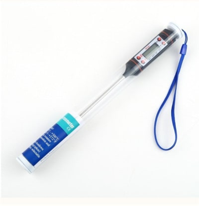 Digitales Küchenthermometer – Einstichsonde & LCD-Anzeige - Premium Produkt bei AlltagsGold Schweiz