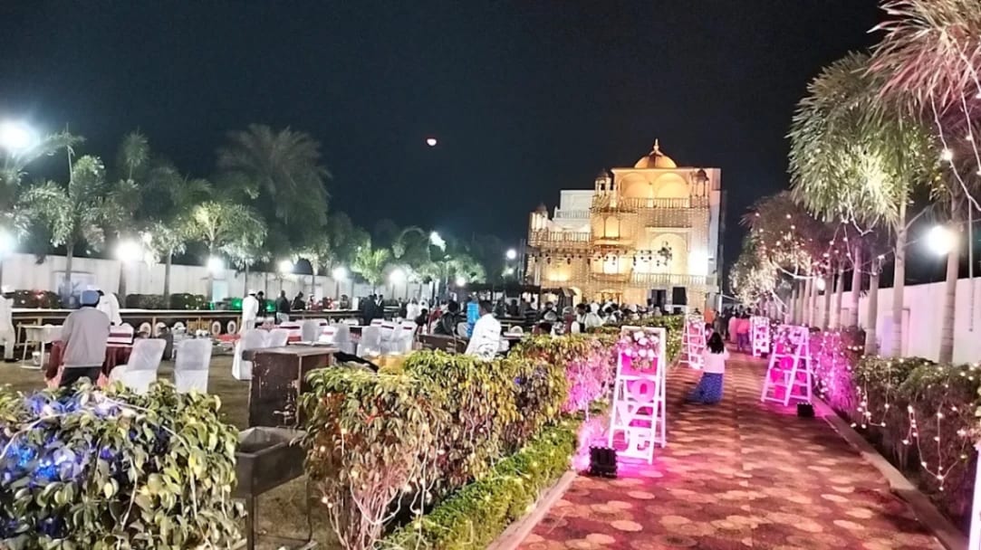 Vatika Banquet Lawn