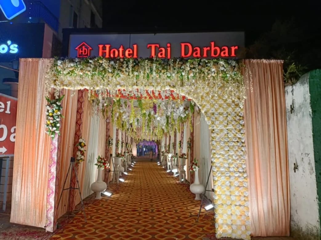 Hotel Taj Darbar