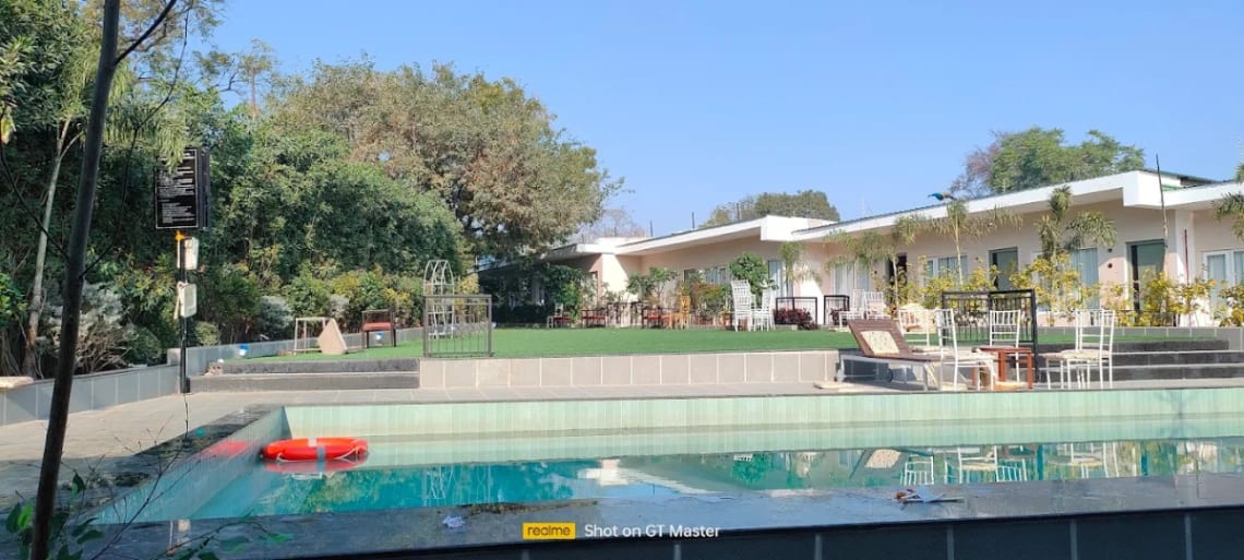 Status Club And Resort