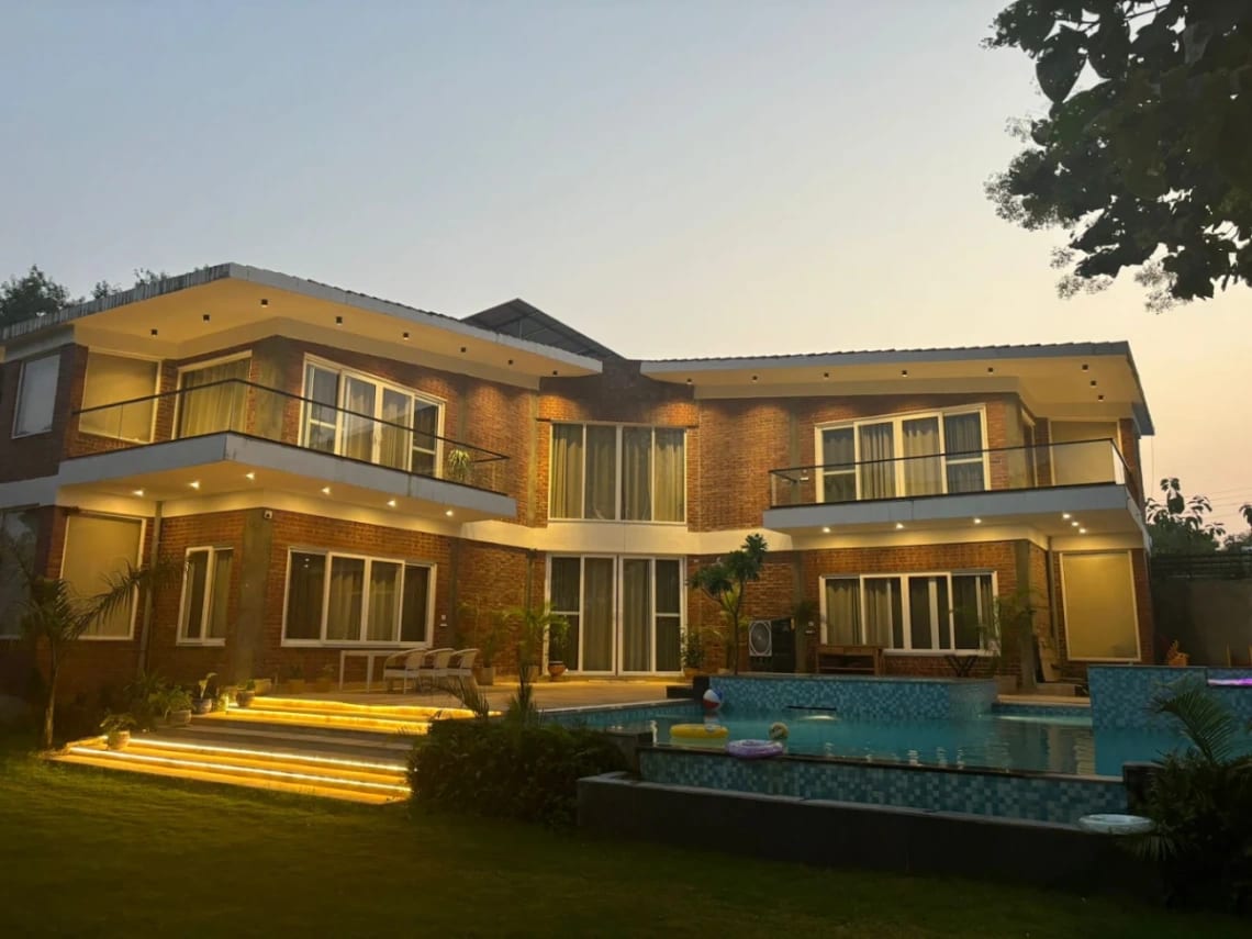 Tisya FarmsLuxury Farmhouse