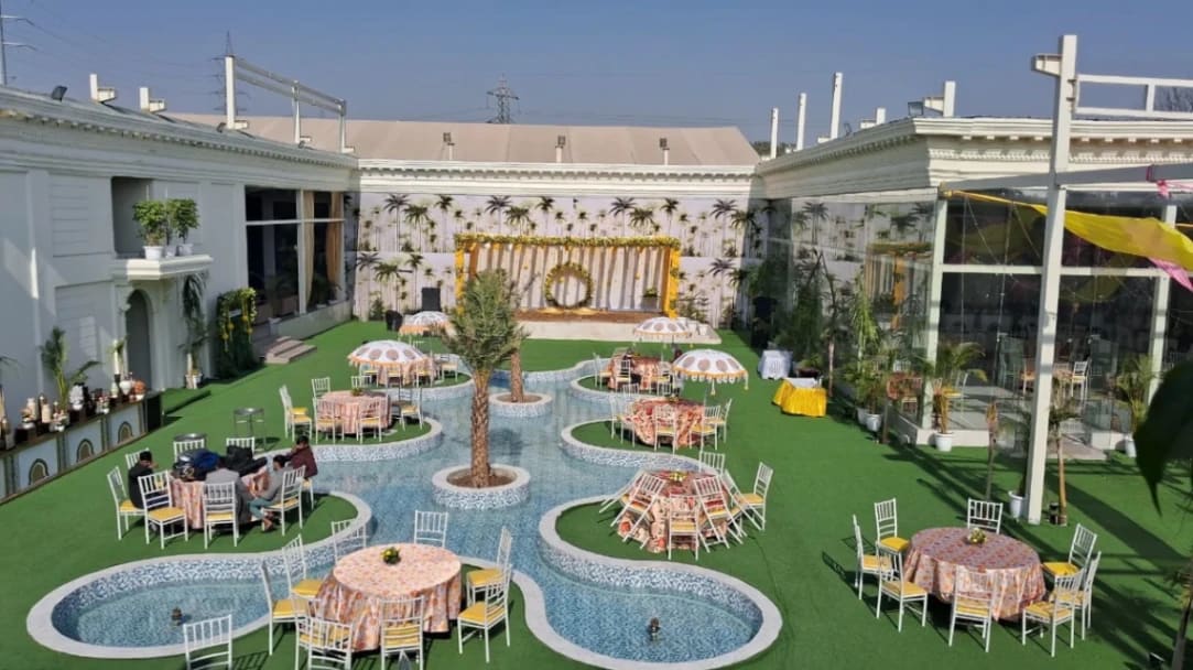 Deewan Palace main view 3