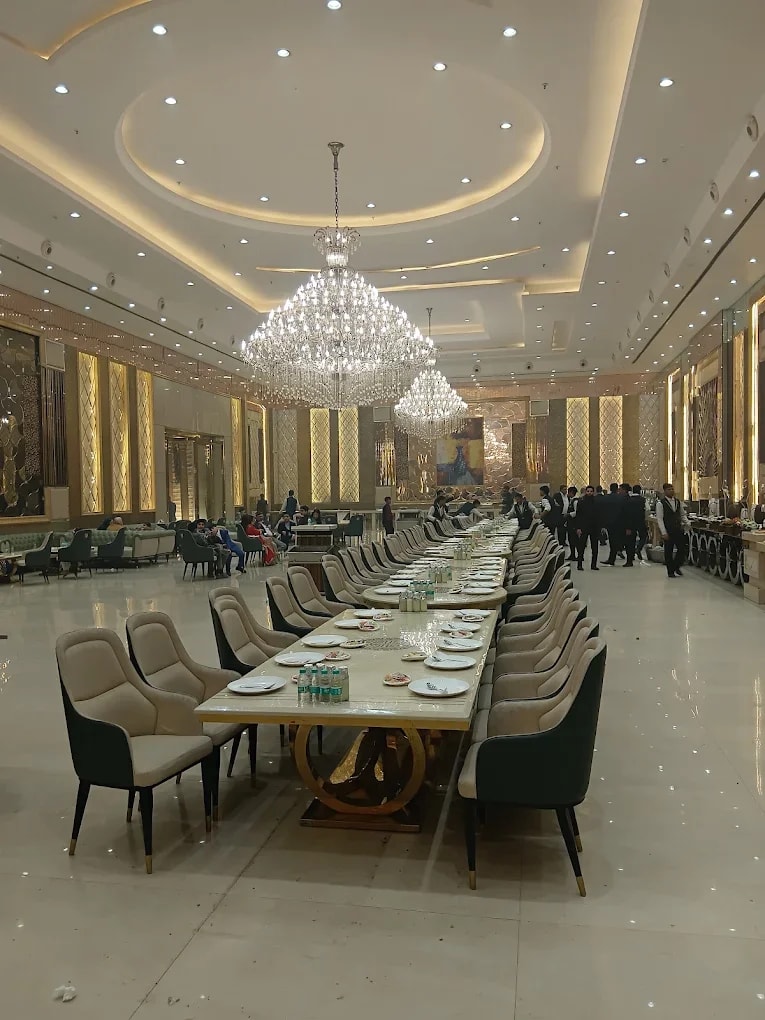 The Grand Piazza main view 5