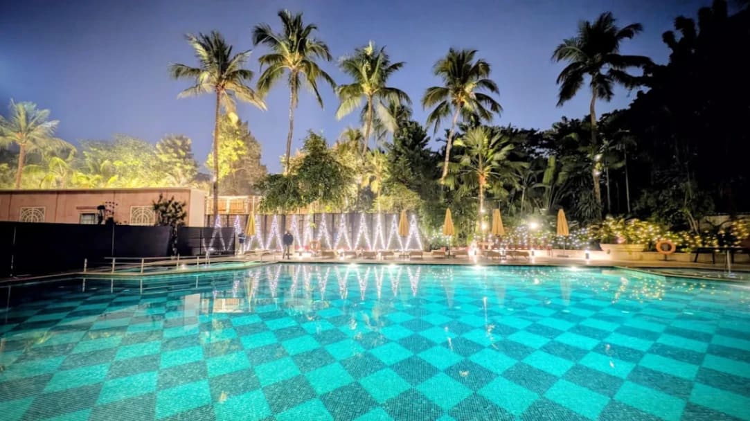 Taj Bengal main view 2