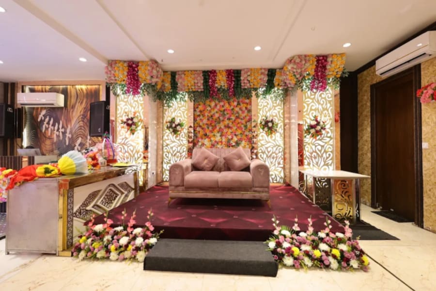 Rosellia Banquets And Suites Photo 1