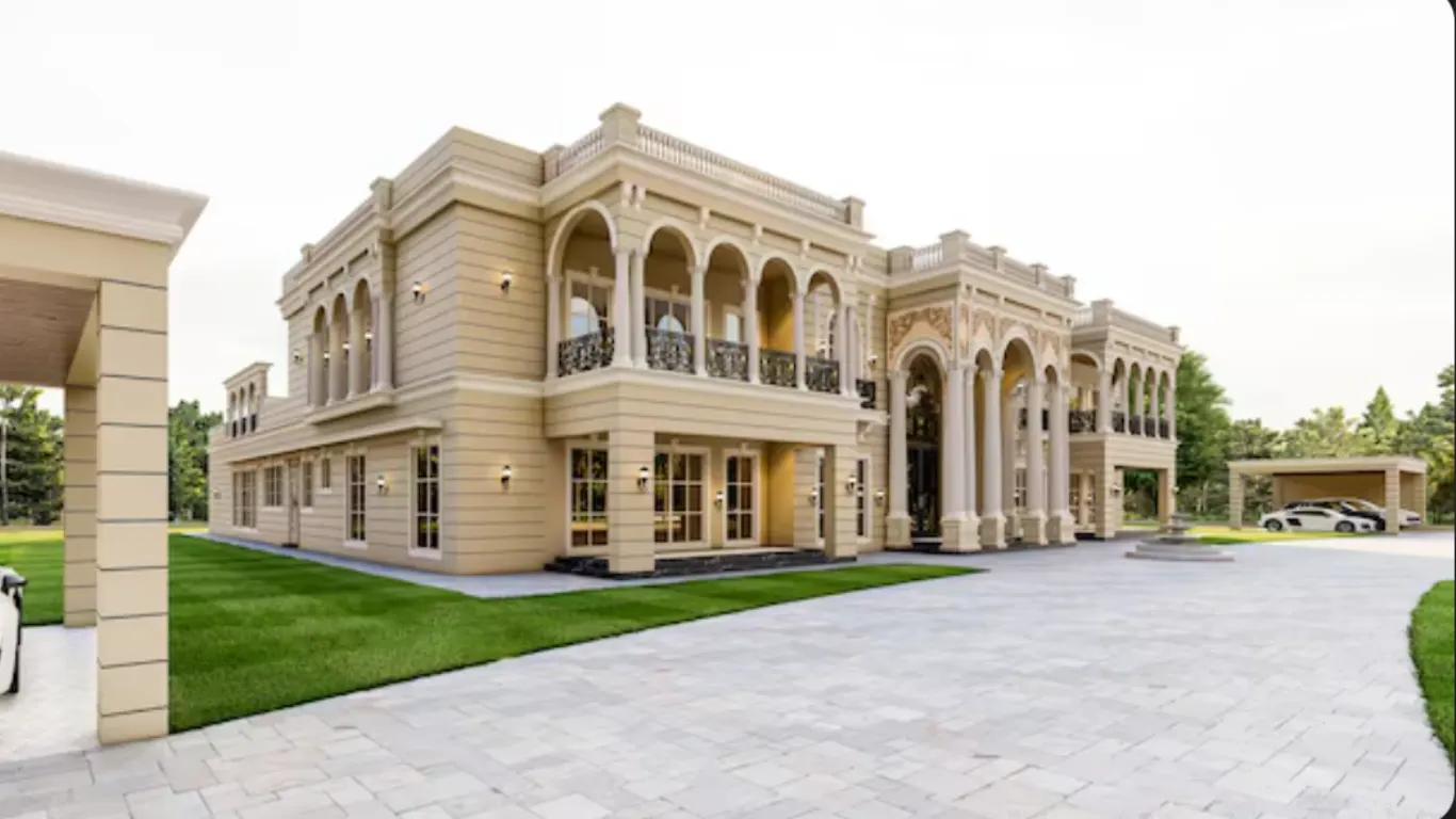 Who Buys Luxury Houses in Faridabad?