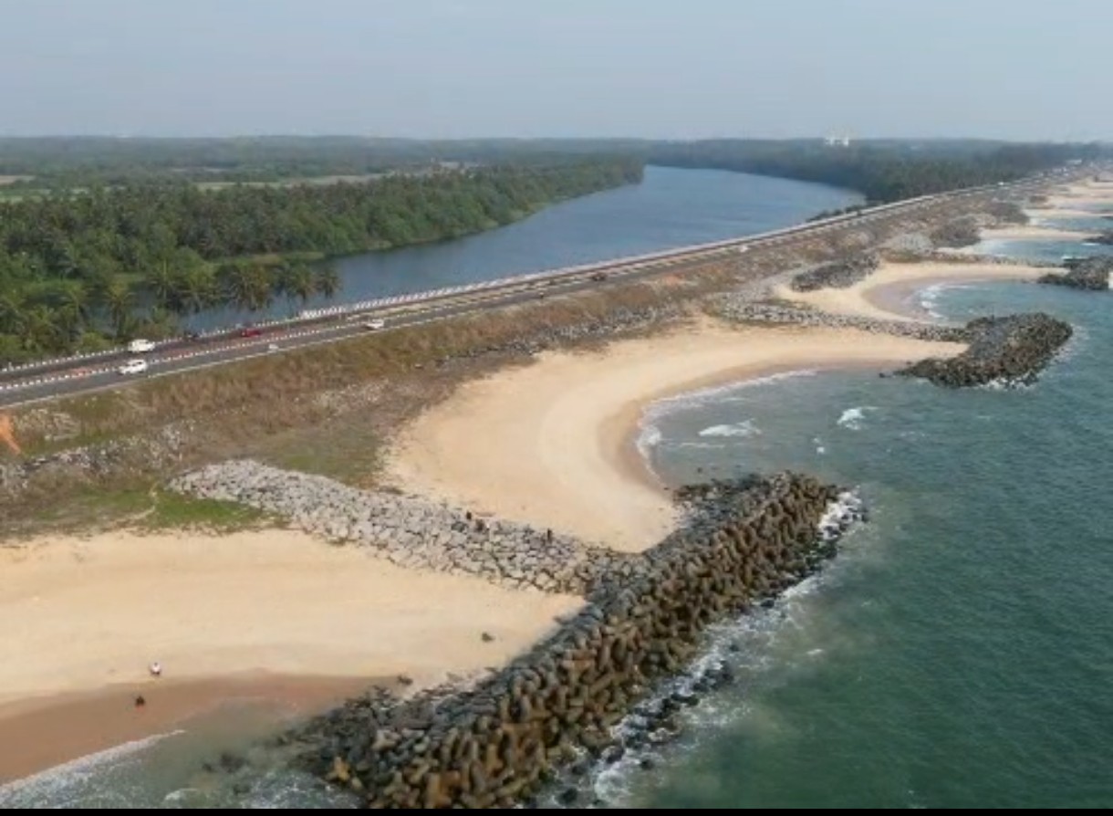 Maravanthe beach photo 4