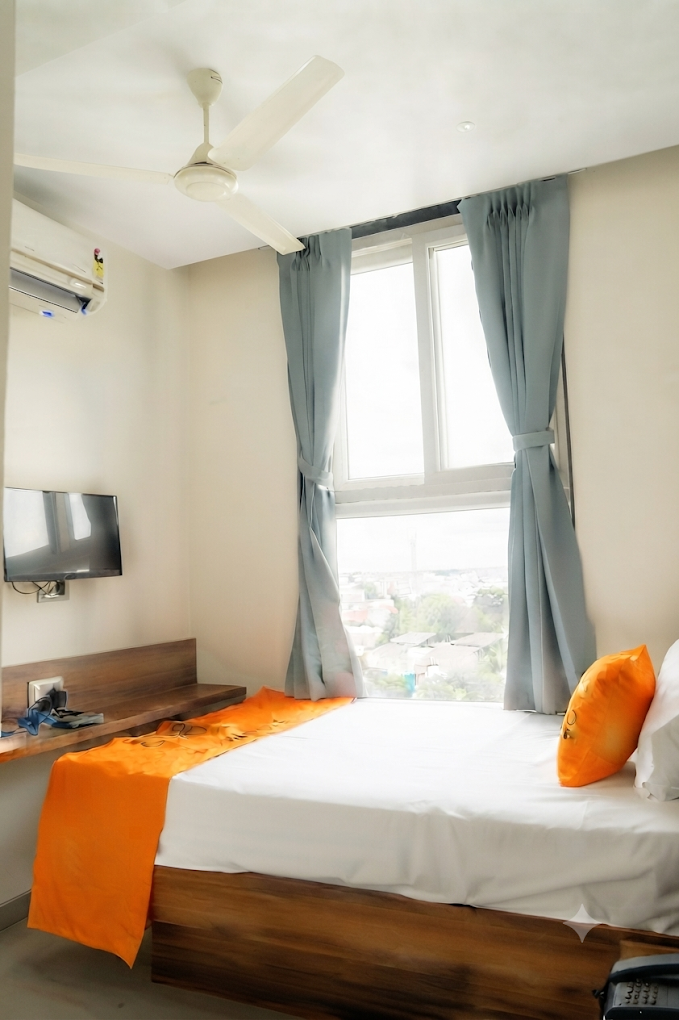 Room at 5 Elements Akkalkot