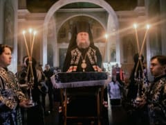 Епископ Пахомий совершил Великое повечерие в Свято-Никольском кафедральном соборе