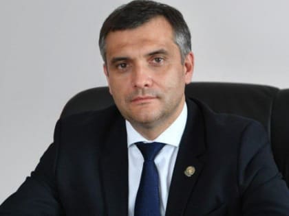 Министр Марсель Миннуллин поздравил коллег с Днём медицинского работника