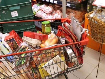 Скрытая соль в некоторых продуктах приведет к страшным заболеваниям — терапевт назвал эти продукты