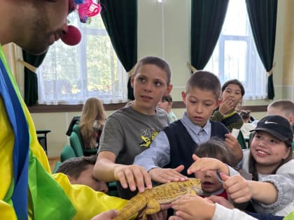 Дети из социального приюта 