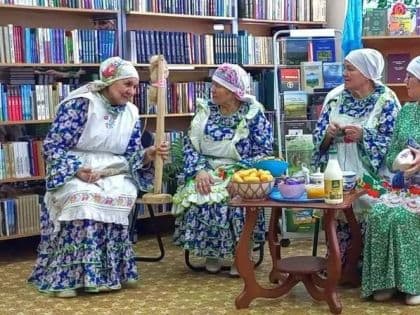 В Лениногорске выступил ансамбль «Нур» из деревни Сарабикулово