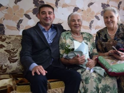Юбилей в Уруссу: Гульсина Абдуллина отметила 90-летие