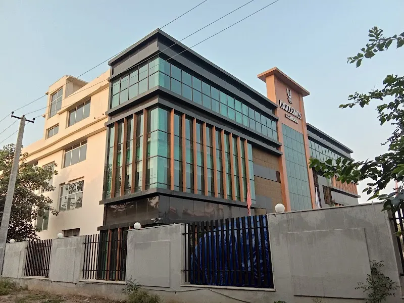 Unicosmos School