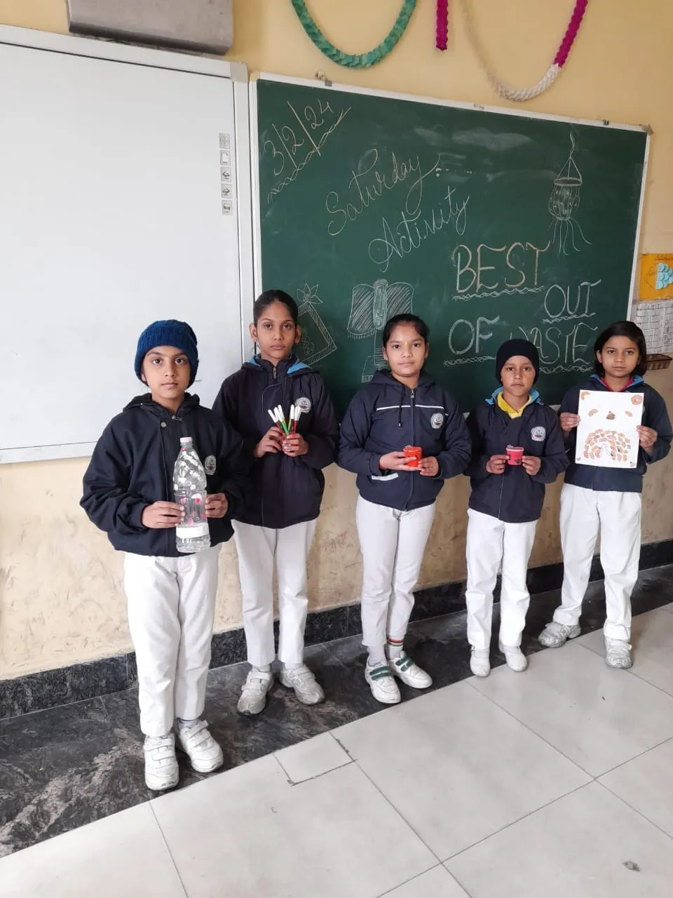 R L International School photo 3