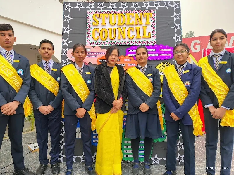 G A V International School Sec 52