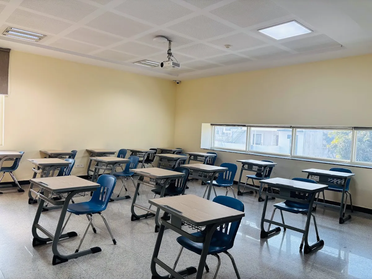 Amity Global School photo 4