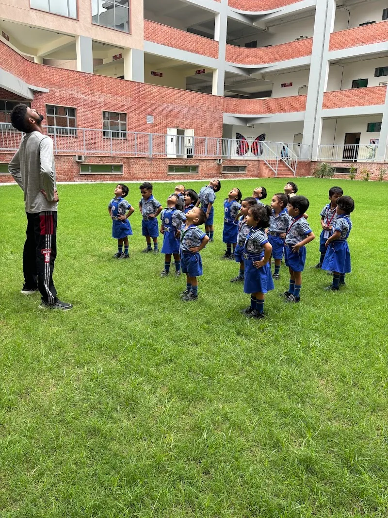 Sh. S. N. Sidheshwar Sr. Sec. Public School