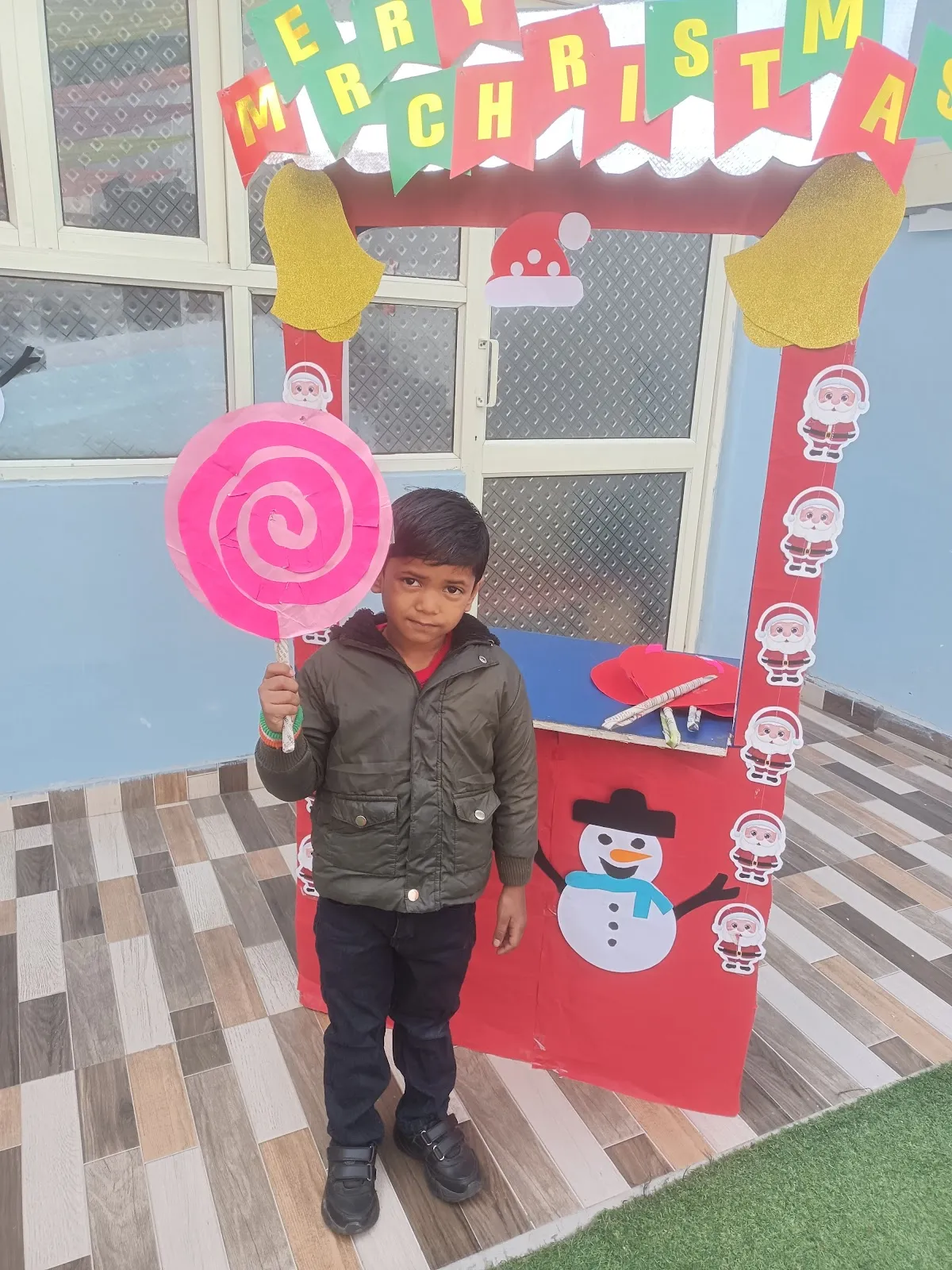 Holy-Heart Preparatory School photo 3