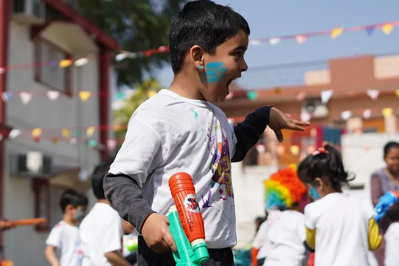 The Red Bear House(Play School)