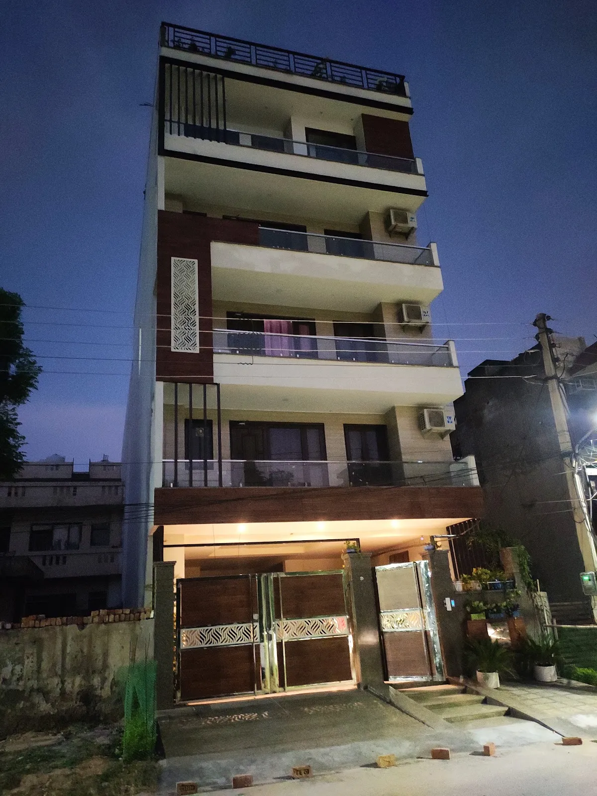 Art Is Beautiful - ART CLASSES | ART GALLERY photo 4