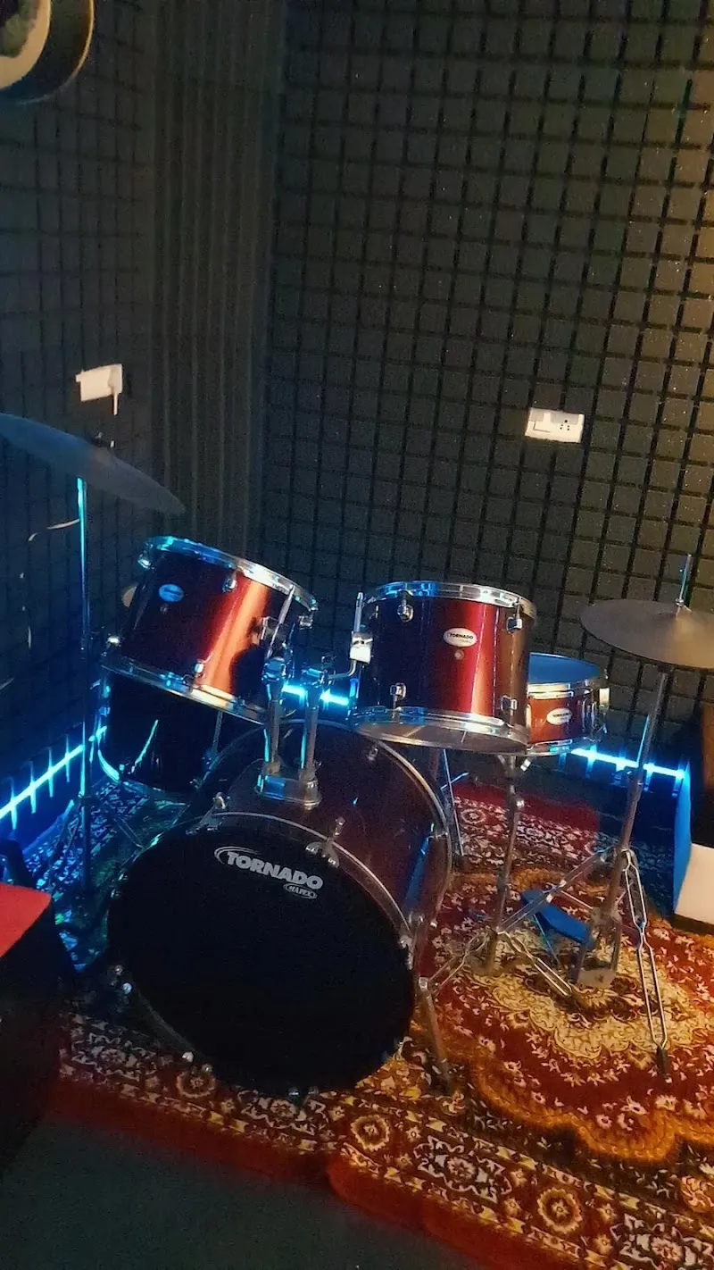 AAVAAZ School Of Music