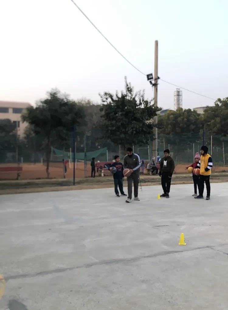Hooda basketball & skating Academy sector 45 photo 2