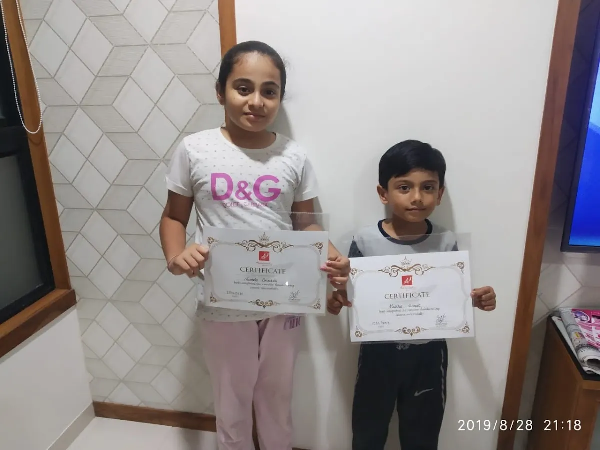 Autography Handwriting Classes By Ms.Poonam photo 6