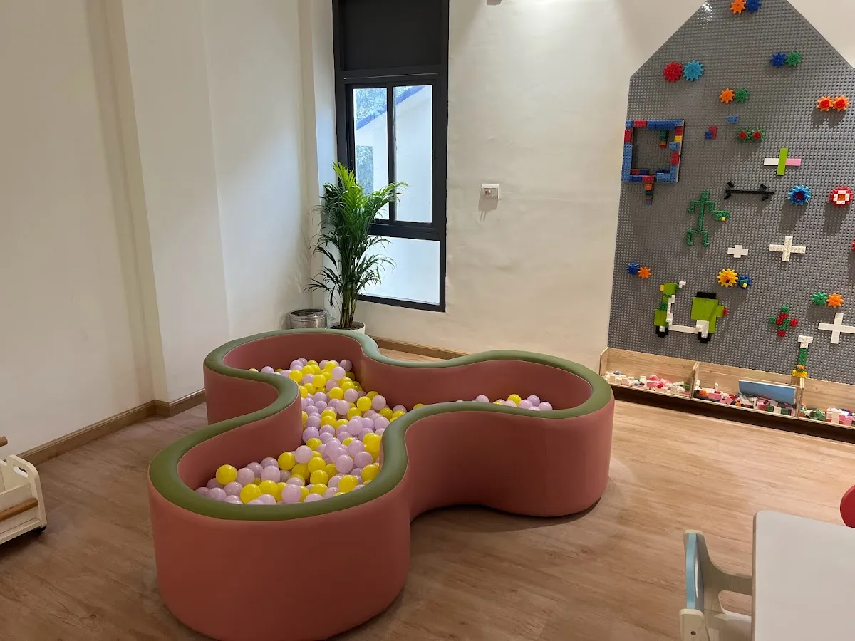 Headstart preschool and daycare photo 3